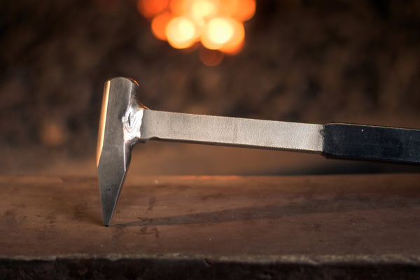 E Head Hunter Stamp - Welded Handle